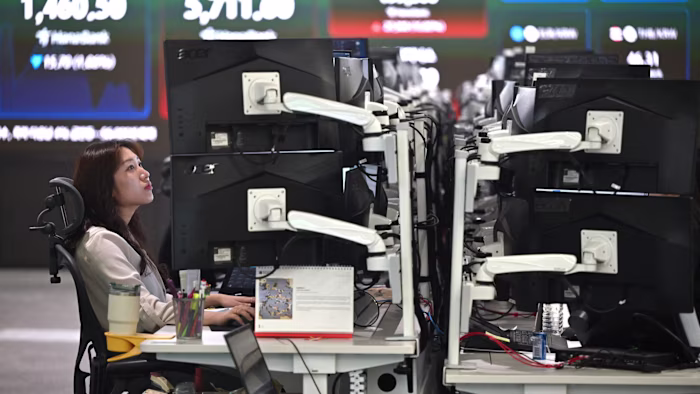 Asia Stocks Slide as Energy Shock Fears Mount Amid Middle East Conflict