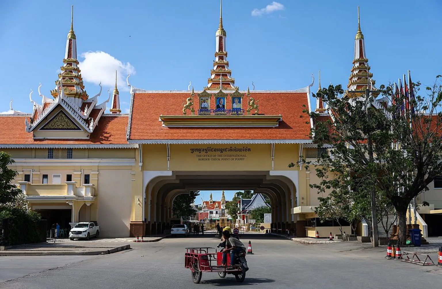 Thailand Closed Its Own Border Checkpoints, Lost 500 Million Baht a Day, Then Asked Why Cambodia Has Not Requested Their Reopening.