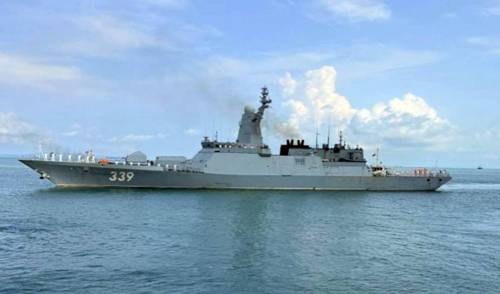 Russian warships return to Cambodia’s commercial port, bypassing its renovated naval base