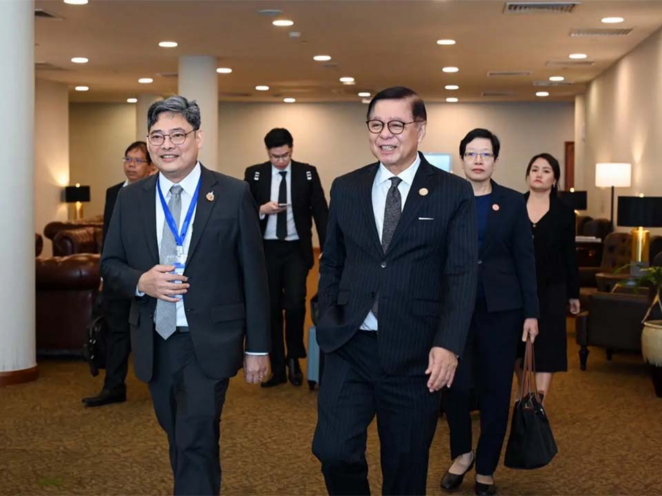 Sihasak’s AEMM account contradicts his own April 11 refusal of the same Cambodian note